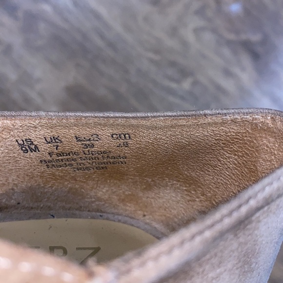 Naturalizer ankle booties open toe faux suede size 9M - Picture 7 of 7